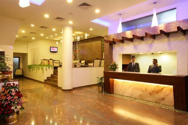 Hotel Utsav Deluxe Pune Exterior photo